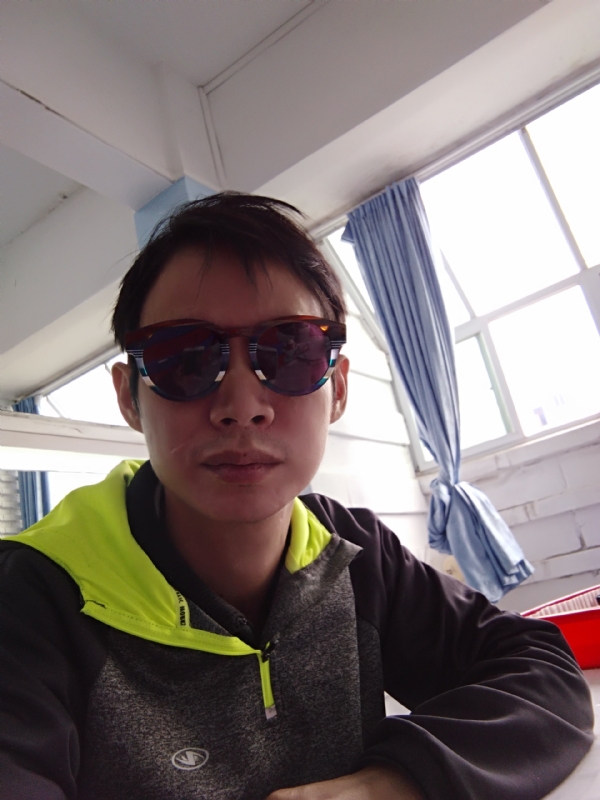 五华移民男的第一张照片--台湾蓝颜知己交友网