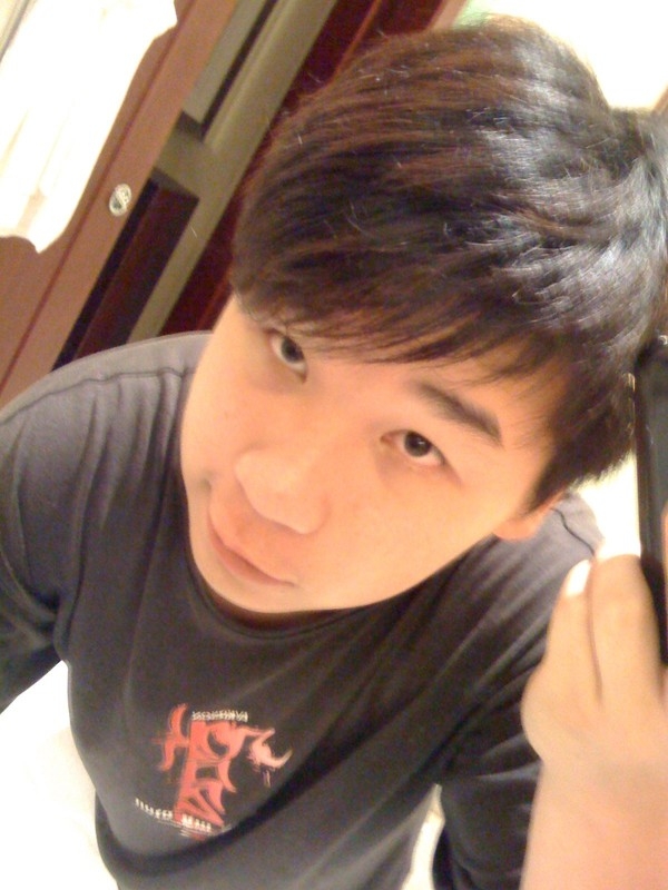 陈鸿翔的第一张照片--台湾蓝颜知己交友网