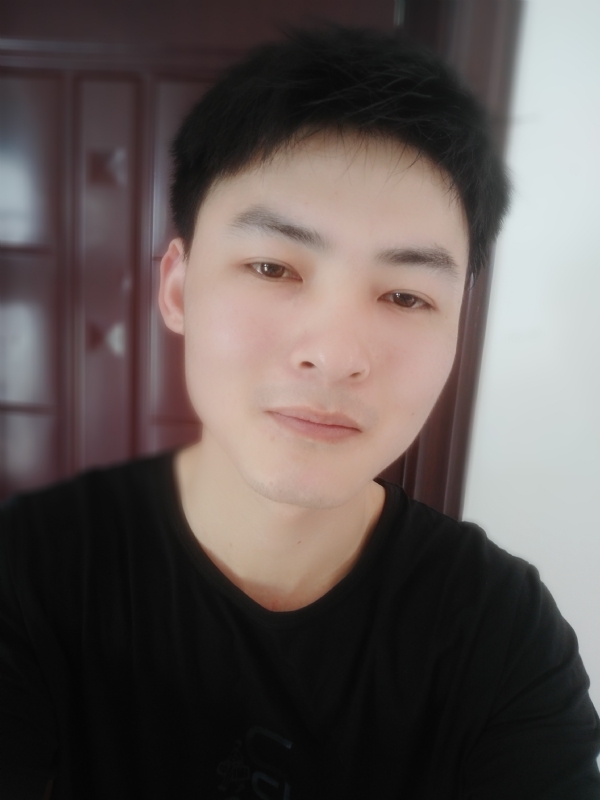 小情绪)っ的第一张照片--台湾蓝颜知己交友网