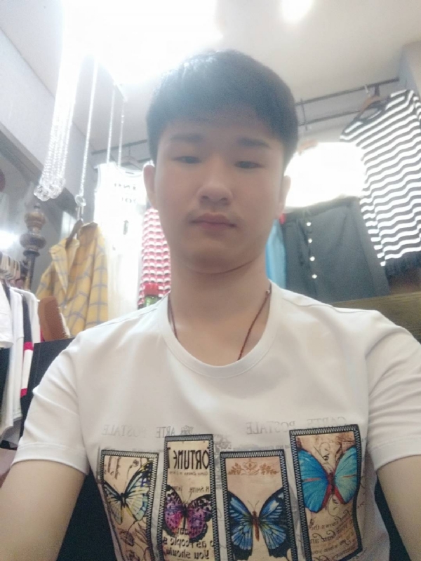 许你一世的第一张照片--台湾蓝颜知己交友网