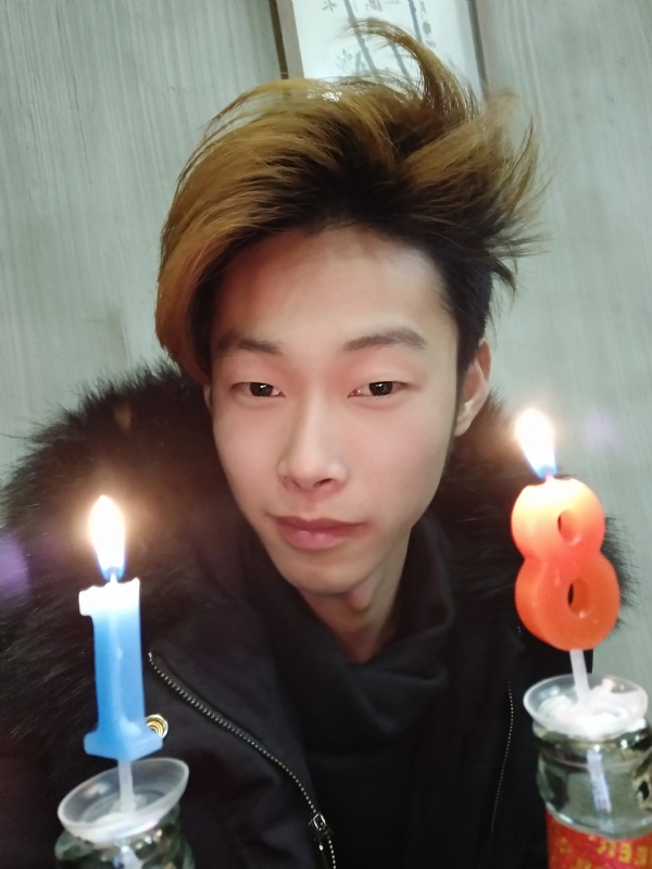 渣男的第一张照片--台湾蓝颜知己交友网