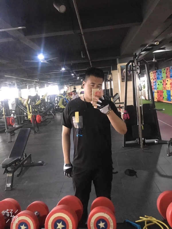 余生有你的第一张照片--台湾蓝颜知己交友网