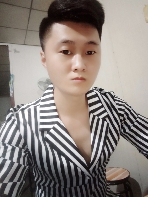 随遇而安的第一张照片--台湾蓝颜知己交友网