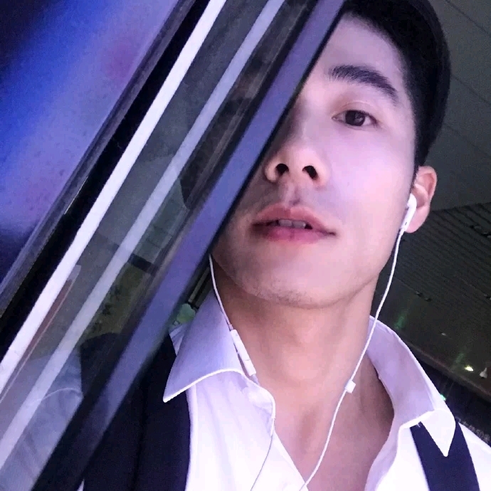 心若磐石的第二张照片--台湾蓝颜知己交友网