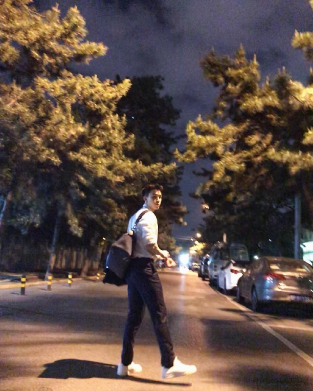 深海的第二张照片--台湾蓝颜知己交友网