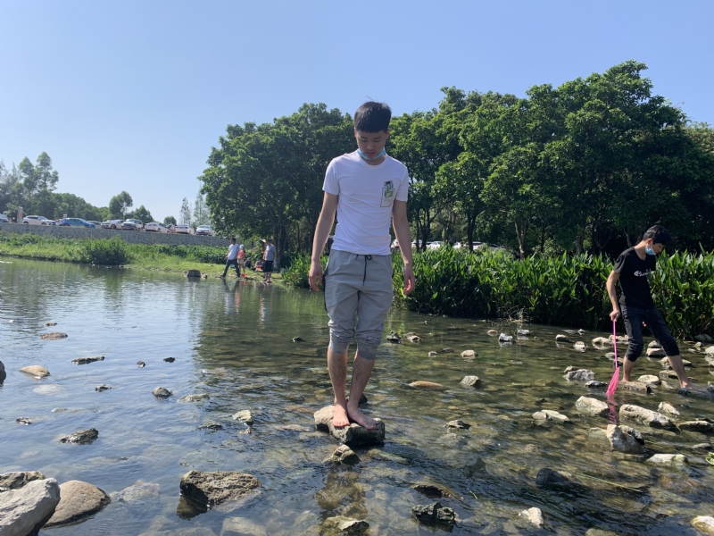 放假吃鸡的第二张照片--台湾蓝颜知己交友网