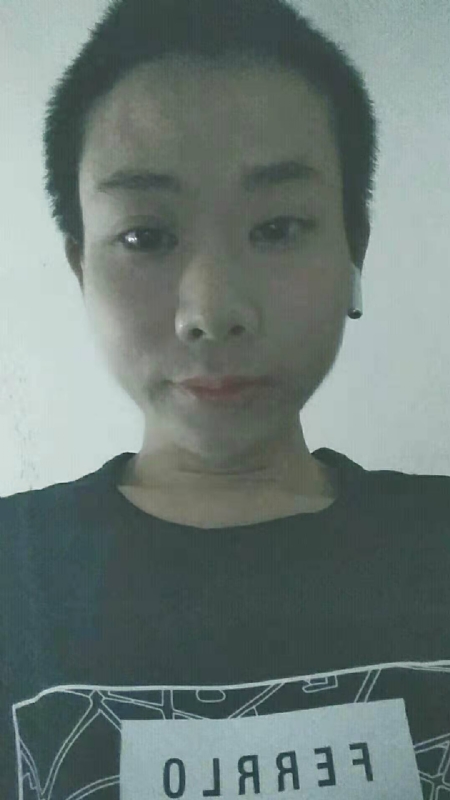 水中月的第一张照片--台湾蓝颜知己交友网