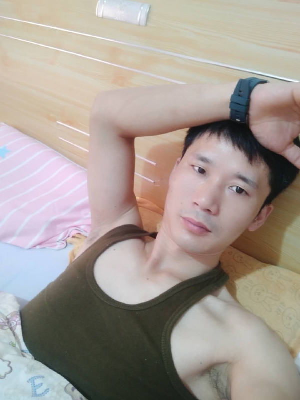 平凡之路的第一张照片--台湾蓝颜知己交友网