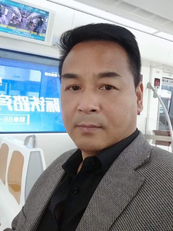 雪豹的第二张照片--台湾蓝颜知己交友网