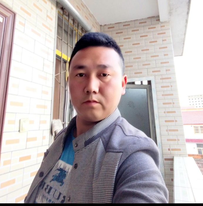 帅帅的大叔的第一张照片--台湾蓝颜知己交友网