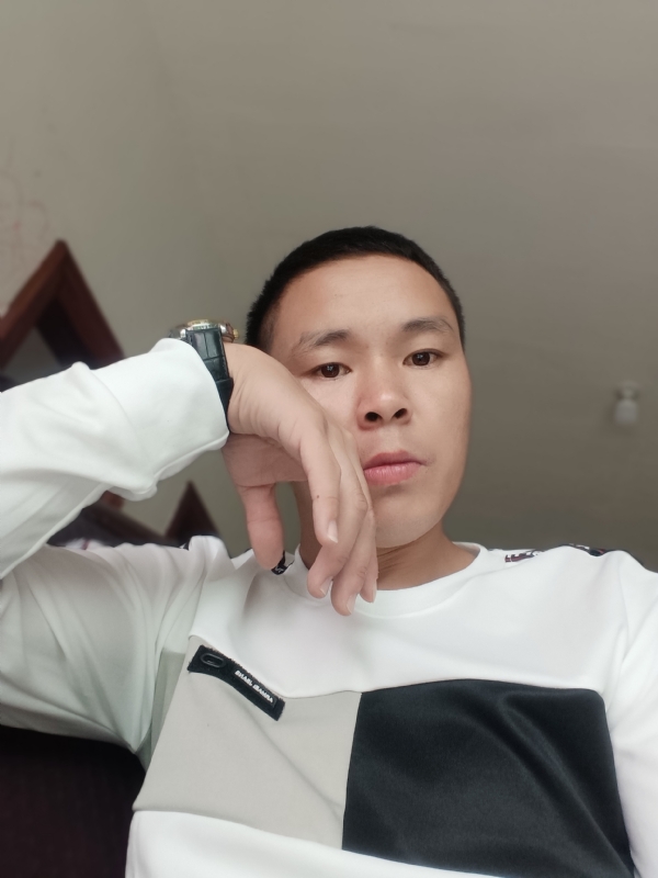 冷漠的第一张照片--台湾蓝颜知己交友网