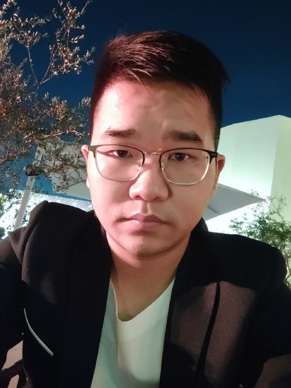 在路上的第一张照片--台湾蓝颜知己交友网