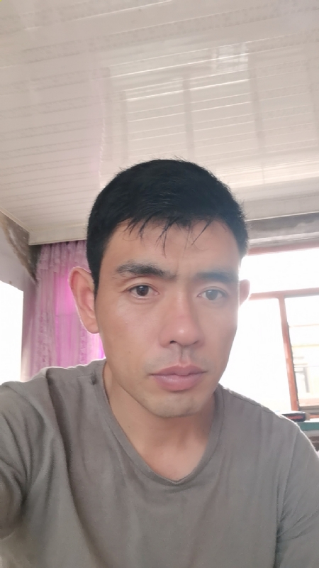 小草莓1981的第一张照片--台湾蓝颜知己交友网