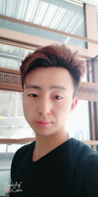 拼命微笑的第二张照片--台湾蓝颜知己交友网