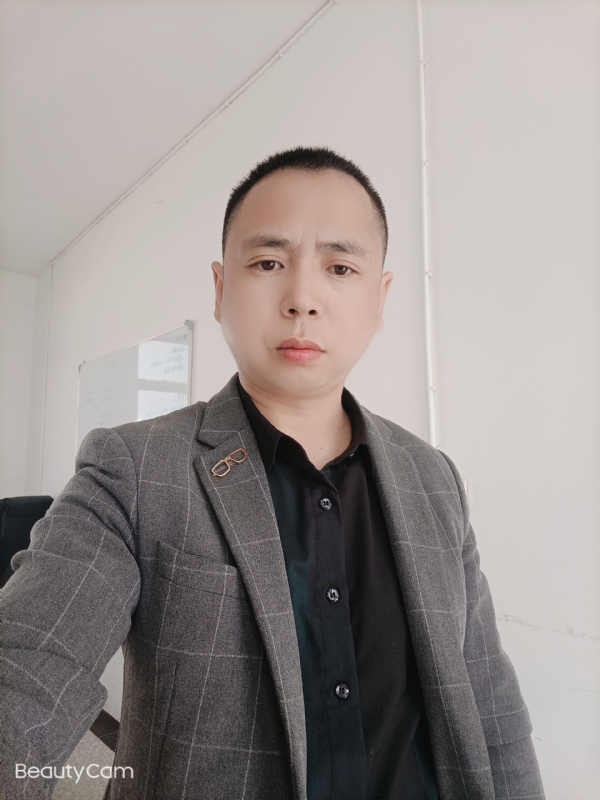 面对的第一张照片--台湾蓝颜知己交友网