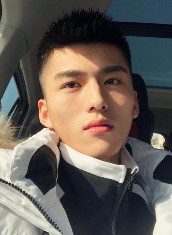 飞翔的第一张照片--台湾蓝颜知己交友网