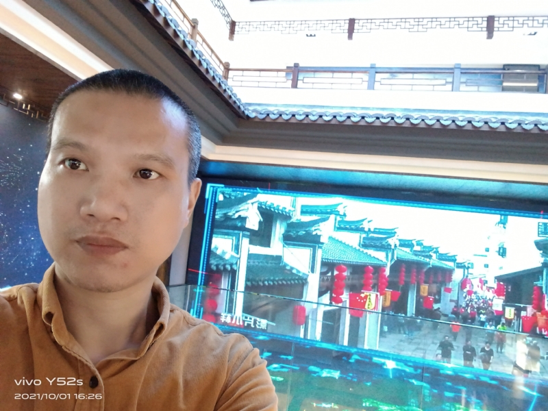 云中漫步的第一张照片--台湾蓝颜知己交友网