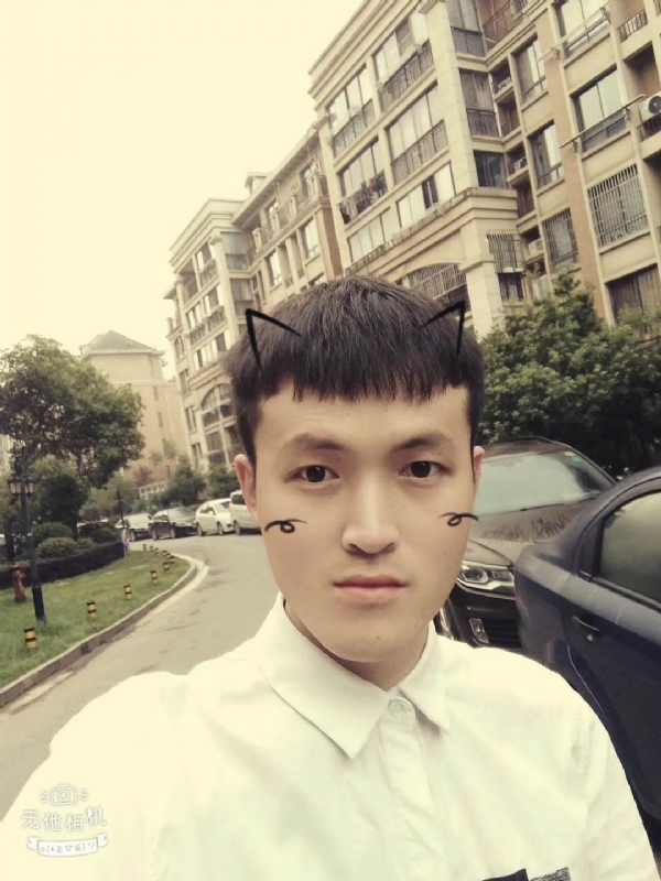 星空之下的第二张照片--台湾蓝颜知己交友网