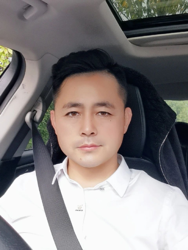 阿华大人的第一张照片--台湾蓝颜知己交友网