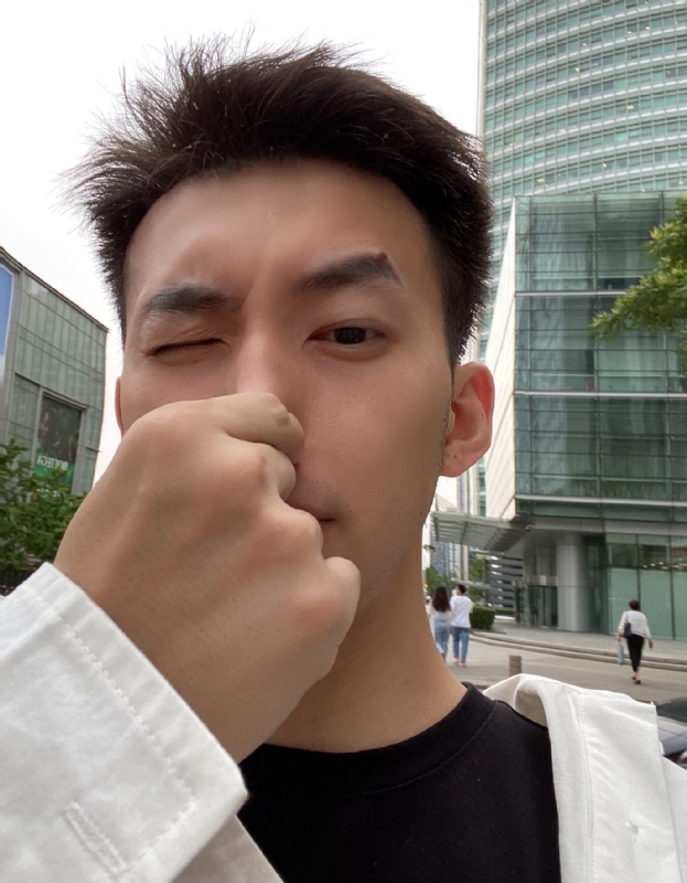 绝世大冤种的第四张照片--台湾蓝颜知己交友网