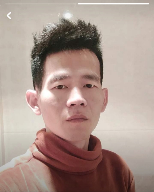 白了少年头的第一张照片--台湾蓝颜知己交友网